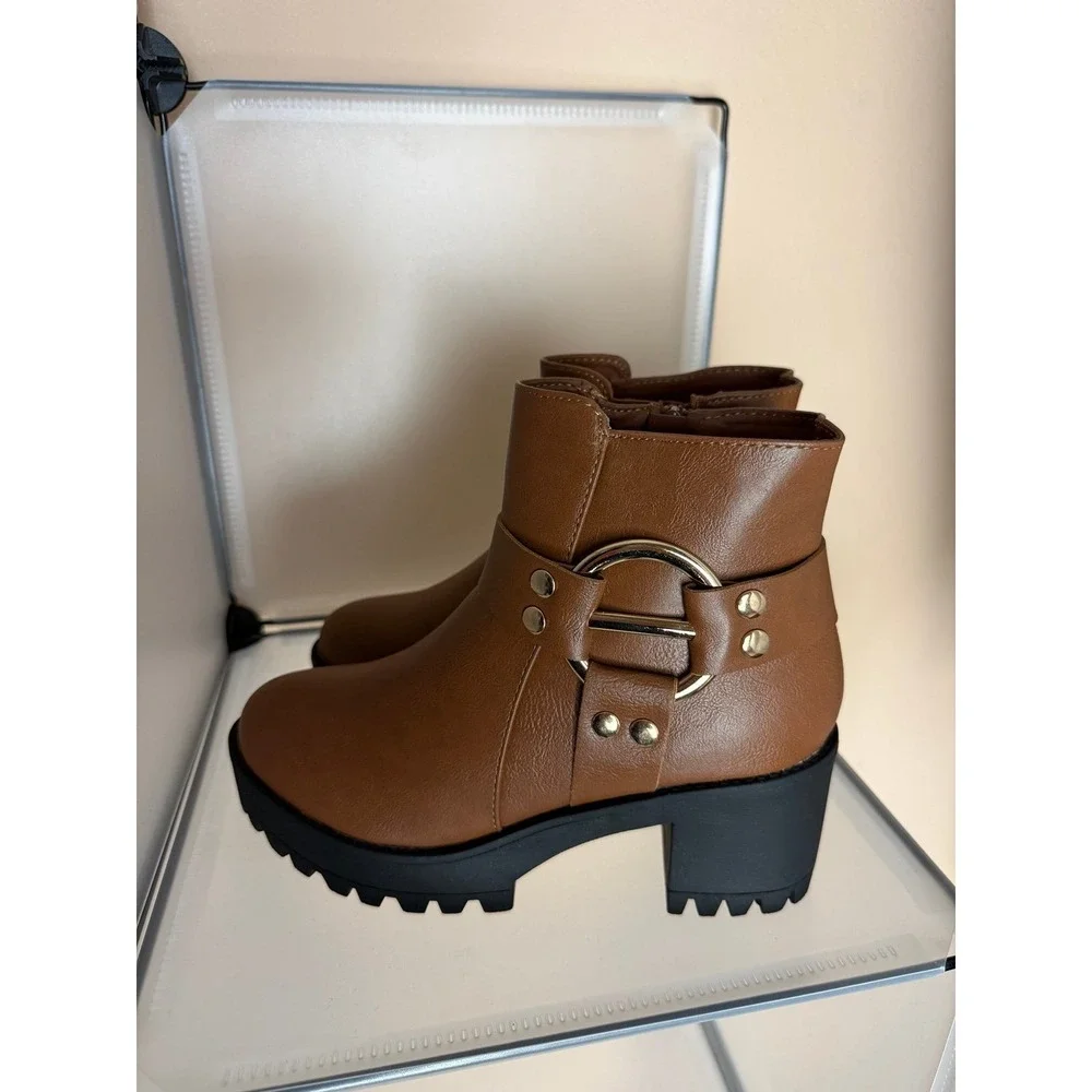 Forever Link Women's Brown Chunky Heel Combat Ankle Boots Size 8.5